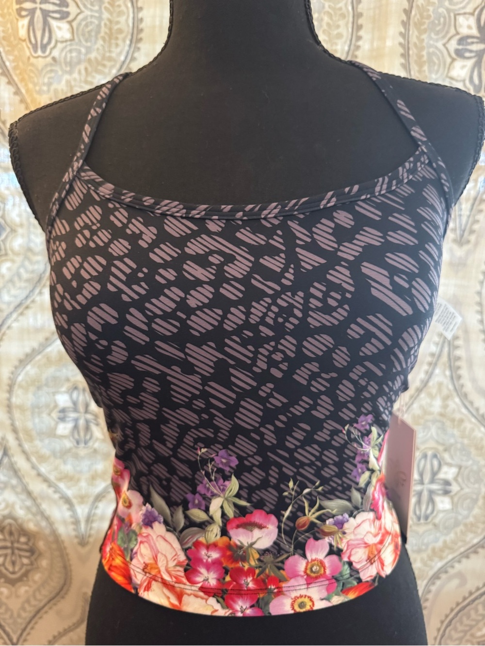 NWT Johnny Was Rosey Rain Bee Active Cami Multi-colored XS Style No. A2122BO